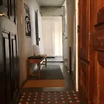 Old City Gem-Very Comfy Bed-Bakery Downstairs