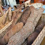 Old City Gem-Very Comfy Bed-Bakery Downstairs * Berna