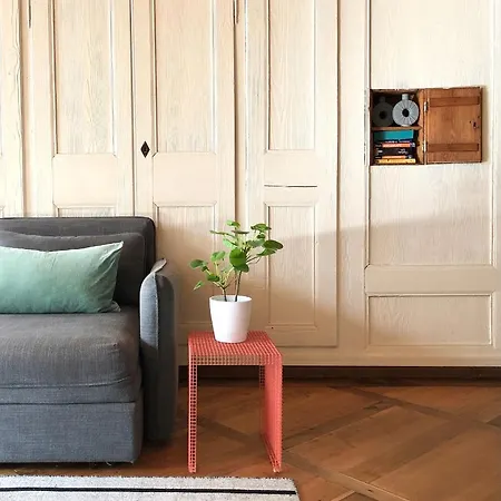 Historical Flat, By Zytglogge - 1st Floor *