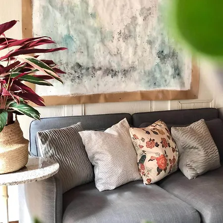 Old Town Gem Comfy Queen Bed & Fast Wifi Apartment Bern