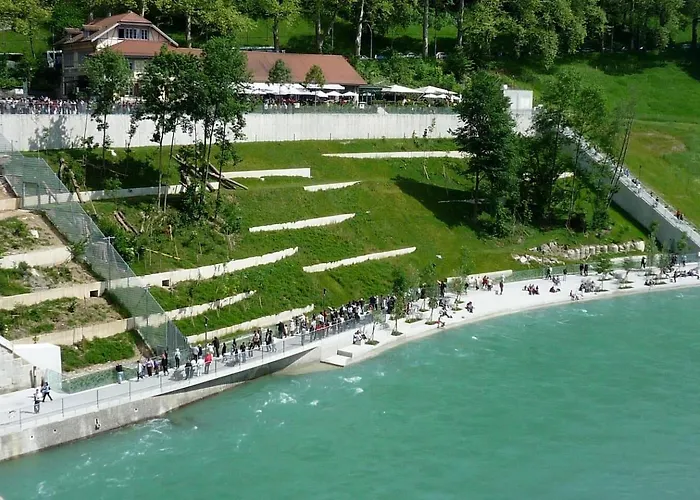 Old Town Gem Comfy Queen Bed & Fast Wifi