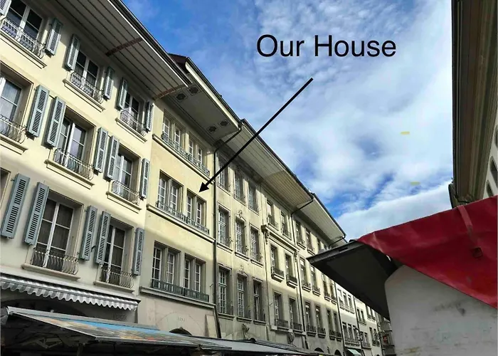 Old Town Gem Comfy Queen Bed & Fast Wifi شقة برن