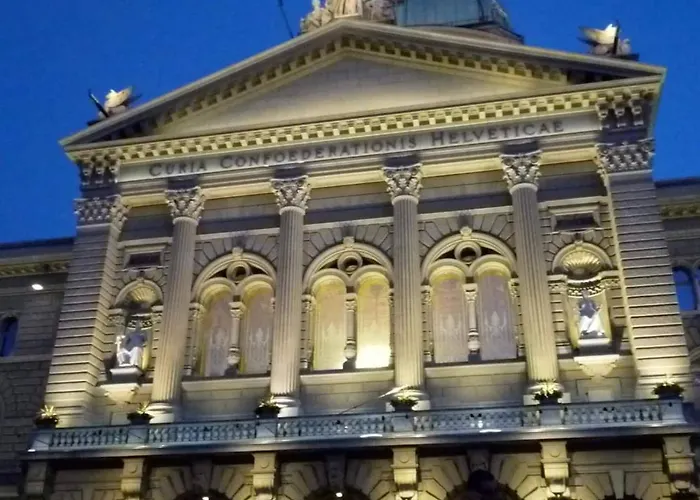 Old Town Gem Comfy Queen Bed & Fast Wifi برن