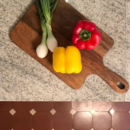 Steps To Bern's Historic Sites! *