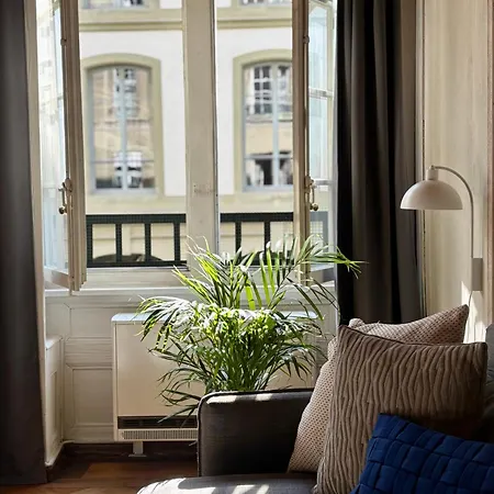 Apartment Steps To Bern's Historic Sites! Bern