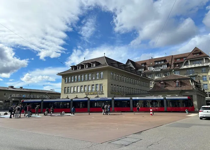 Old Town Gem Comfy Queen Bed&fast Wifi *