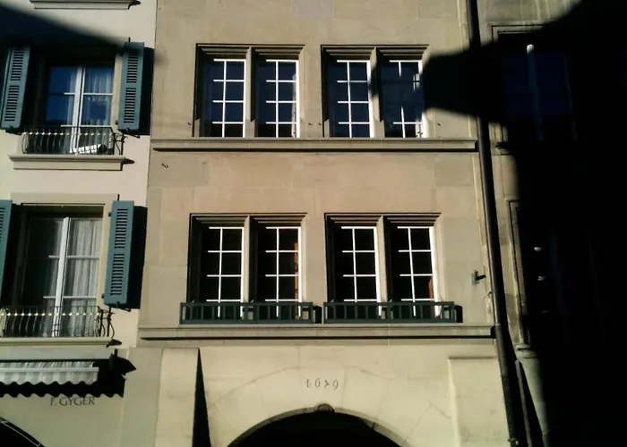 Old Town Gem Comfy Queen Bed&fast Wifi * Bern